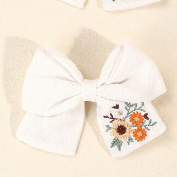 White 2pc Hair Bows with Floral Embroidery - Picture 3 of 7